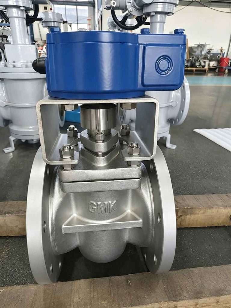 Front view of GMK UB6 sleeve plug valve with blue gearbox operator.